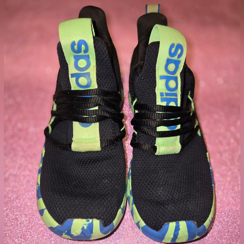 Like NEW, Boys Adidas Athlethic Sneakers Size-3